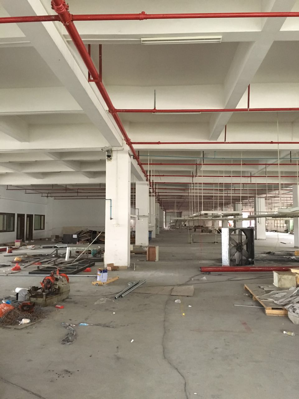 東莞清溪寫字樓設計裝修瓷磚地板磚推薦 恒鑫建筑裝飾工程有限公司專業服務